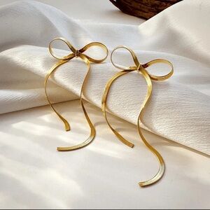 Bow Stunning Earrings